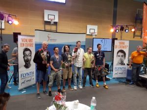 Axel in de prijzen tijdens het NK Aangepast Badminton in Veenendaal